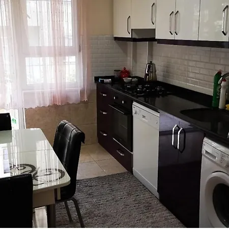 Apartment Alanya'Nin Merkezinde Esyali Kiralik Daire