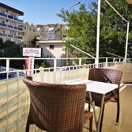Alanya'Nin Merkezinde Esyali Kiralik Daire Apartment Alanya