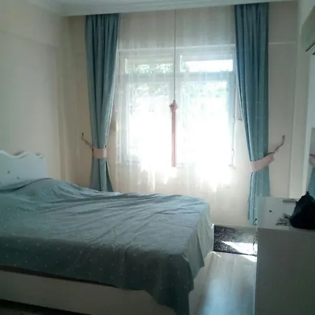 Alanya'Nin Merkezinde Esyali Kiralik Daire Алания