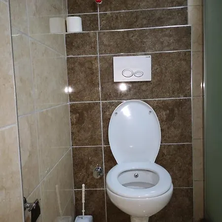 Alanya'Nin Merkezinde Esyali Kiralik Daire * Алания